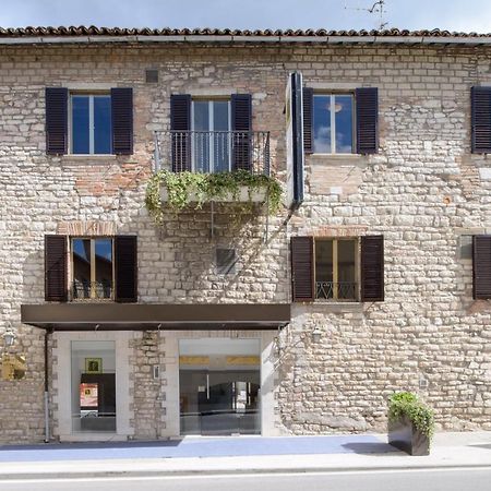 Hotel San Francesco E Il Lupo Gubbio Exteriör bild