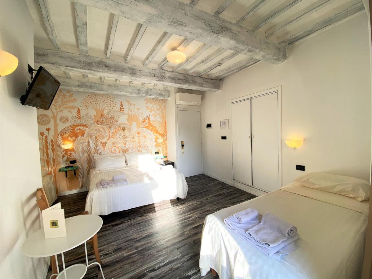 Hotel San Francesco E Il Lupo Gubbio Exteriör bild